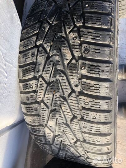 Колеса резина диски 225/50 17 nokian