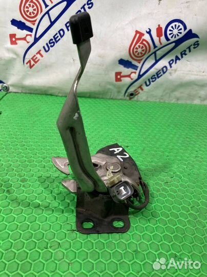 Замок капота Acura Mdx YD2 J37A1 2008