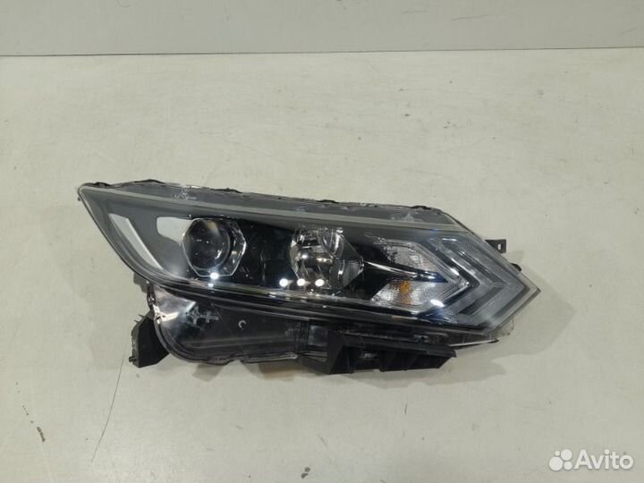 Фара правая Nissan Qashqai J11 2017