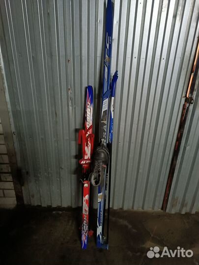 Лыжи детские ботинки и палки в комплекте
