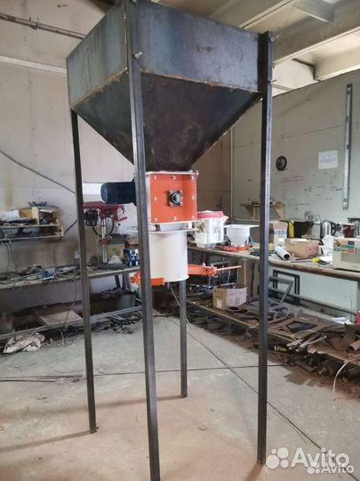 Весовой дозатор дв-3 для сыпучих продуктов (шлюзов