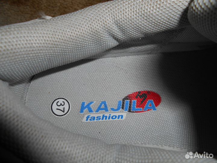 Белые кроссовки новые