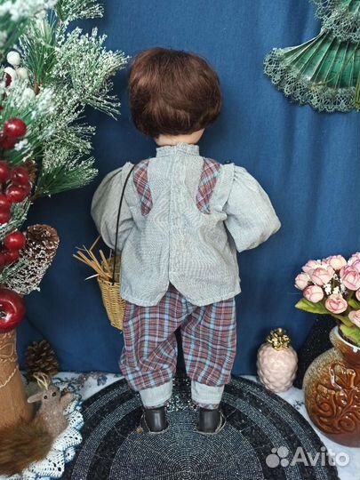 Кукла фарфоровая мальчик Германия 90 е