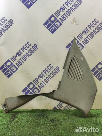 Обшивка стойки задняя левая Renault Symbol седан