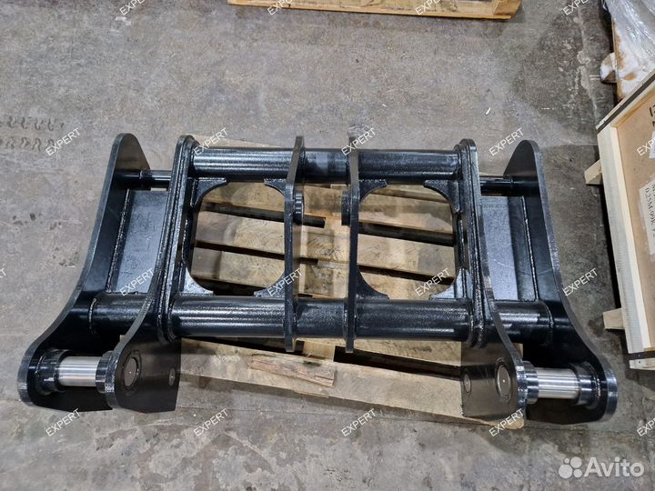 Быстросъем на фронтальный погрузчик 000022