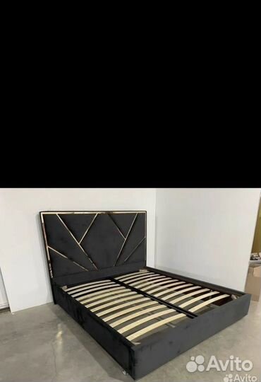 Кровать двухспальная