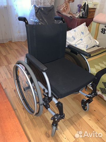 Кресло-коляская с ручным приводом комнатная