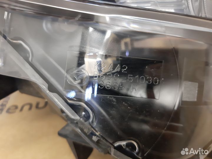 Фара передняя правая Mazda 3 BM