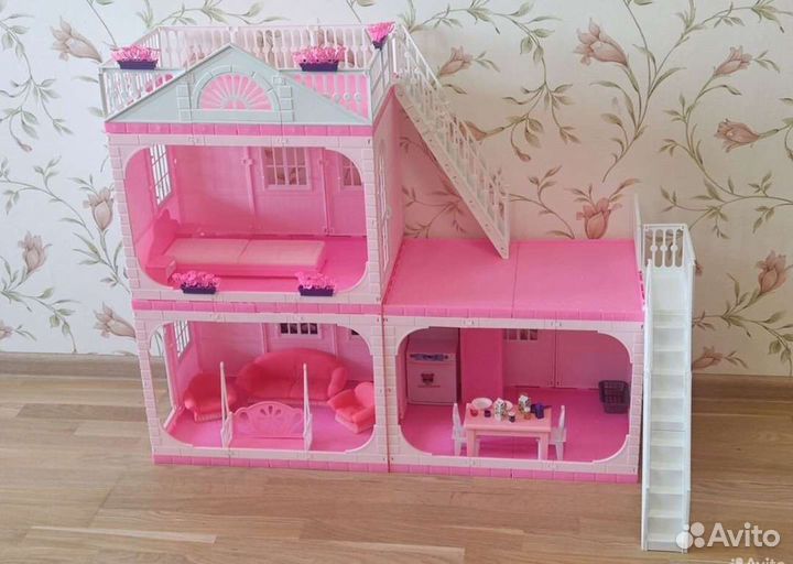 Домик кукольный