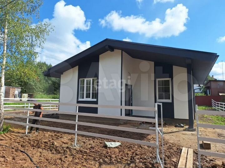 Дом 92 м² на участке 5 сот.