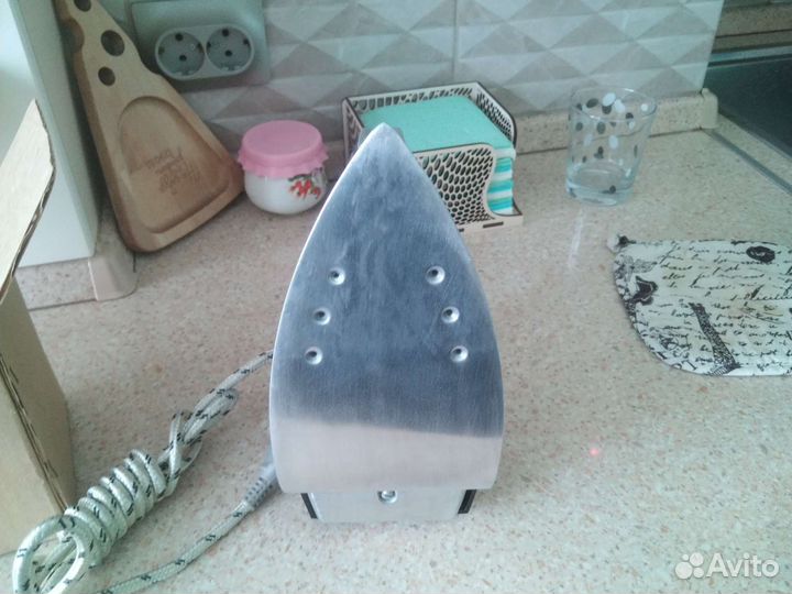 Утюг с парогенератором новый