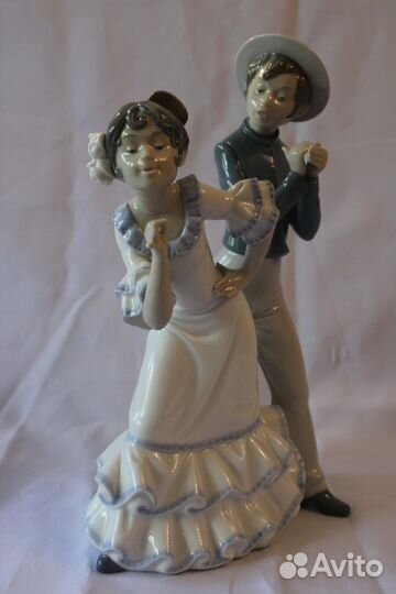 Фарфор статуэтка (NAO) Цыгане