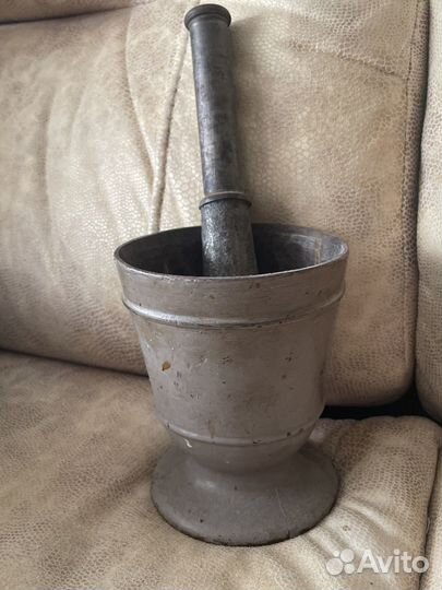 Ступка с пестиком чугунная