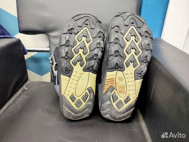 Ботинки сноубордические 42.5 размер 275 мм