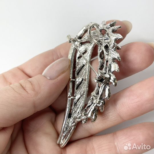 Брошь-крыло с марказитами
