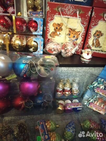 Ёлочные игрушки, украшения, гирлянды