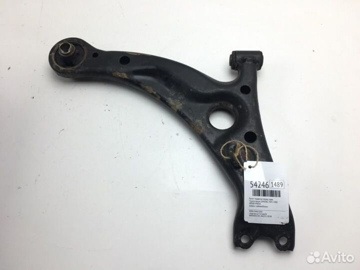 Рычаг подвески передний правый Toyota Ipsum SXM10G