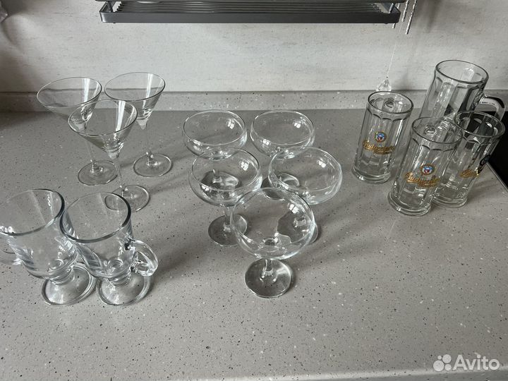 Стеклянные бокалы