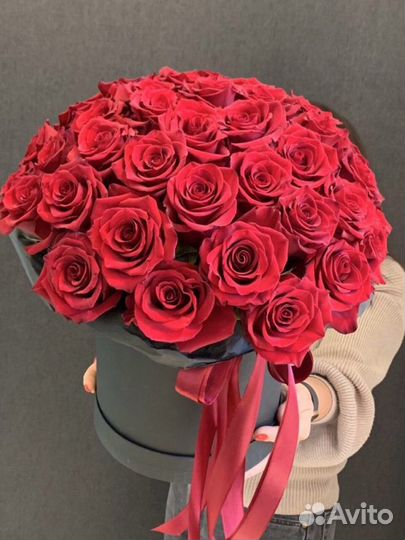 Розы в коробке розы в букета