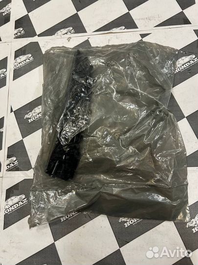 Кронштейн переднего бампера левый Honda Crosstour