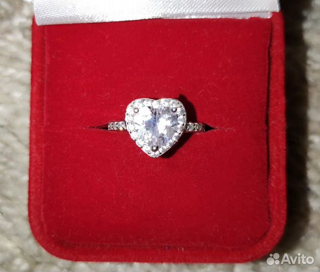 Кольцо сердце серебряное 15,5 р. Sunlight