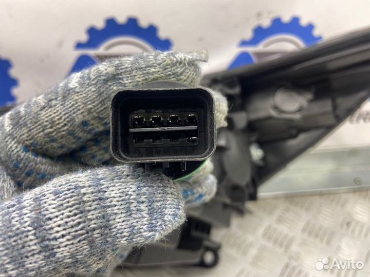 Фара правая Hyundai Solaris 1