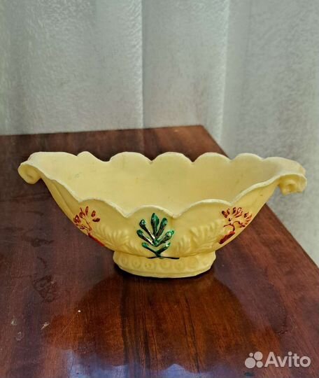 Ваза-ладья из колкого пластикасссркрасивый подарок