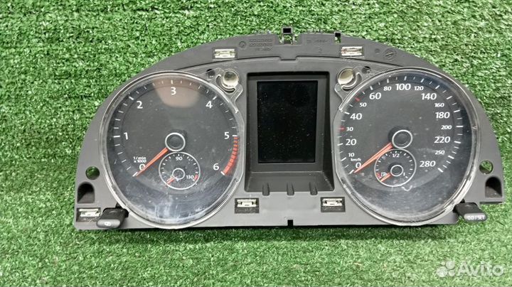 Панель приборов Volkswagen Passat Cc