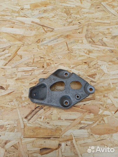 Кронштейн двигателя левый Bmw 3 F30 B48B20A 2017