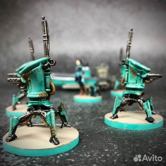 Покраска фигурок и миниатюр