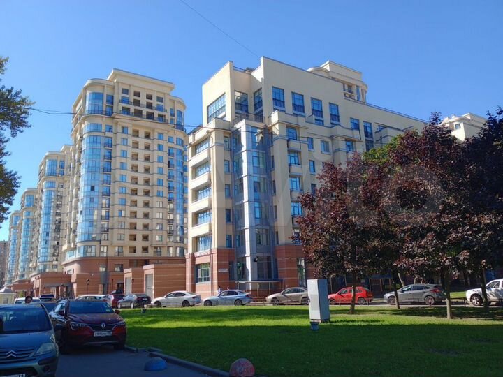 3-к. квартира, 110 м², 8/18 эт.