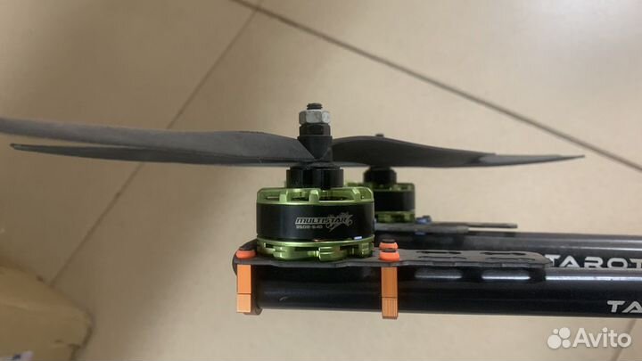 Электро моторчик multistar 3508-640Kv