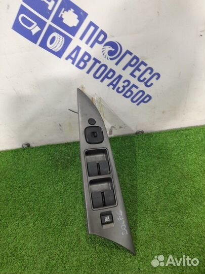 Блок управления стеклоподъемниками передний правый