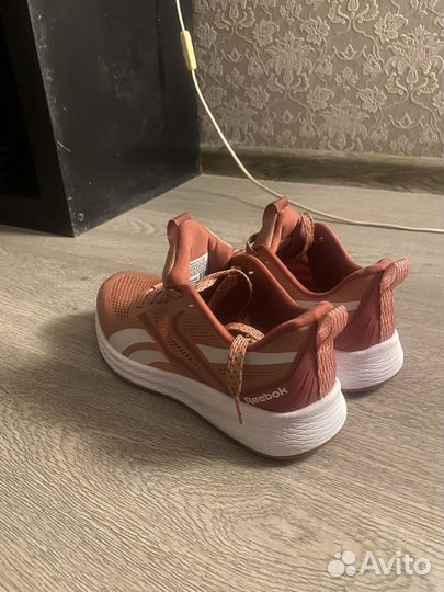 Кроссовки reebok женские