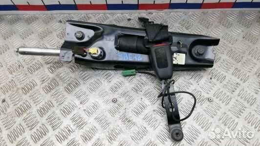 Ремень безопасности с пиропатроном сиденья передне