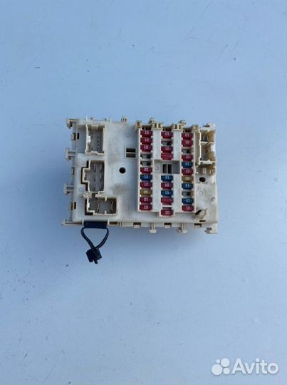 Блок предохранителей Nissan Serena C24 QR20DE 2001