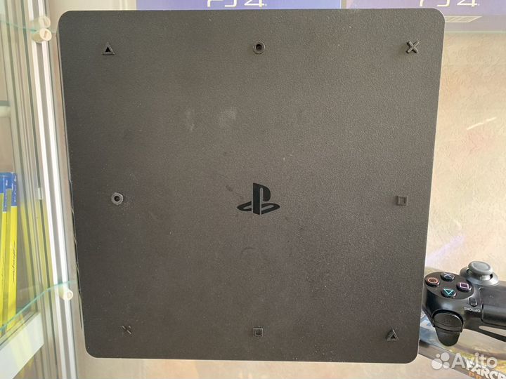 PlayStation 4 slim 1Tb