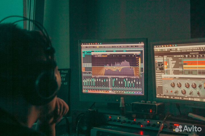 Запись вокала / Студия звукозаписи