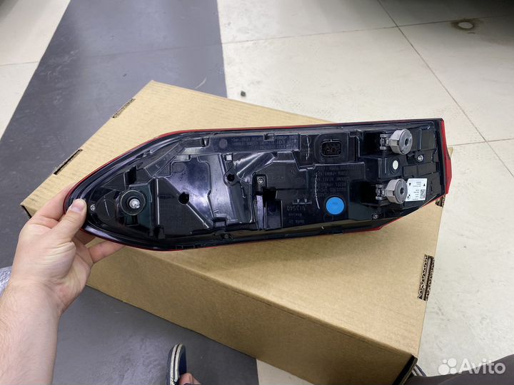 Фонарь левый наружний на X6 G06