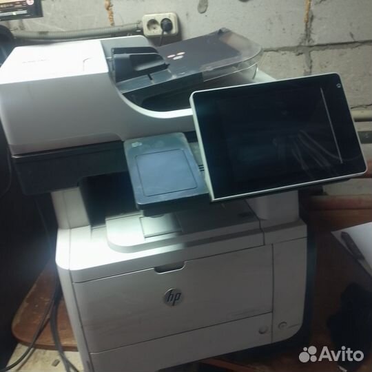 Мфу hp m525