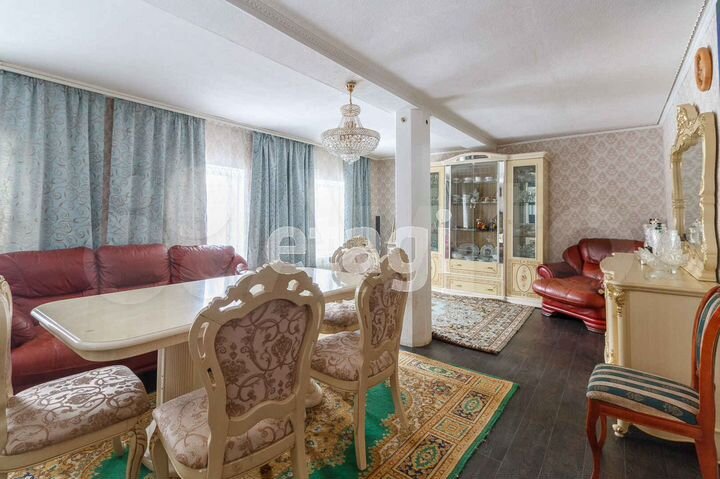 Дом 139,7 м² на участке 5,5 сот.