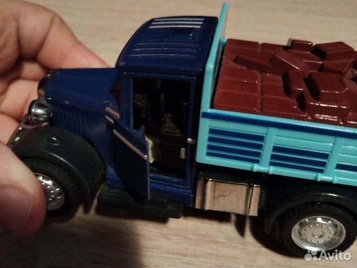 Модель грузовика