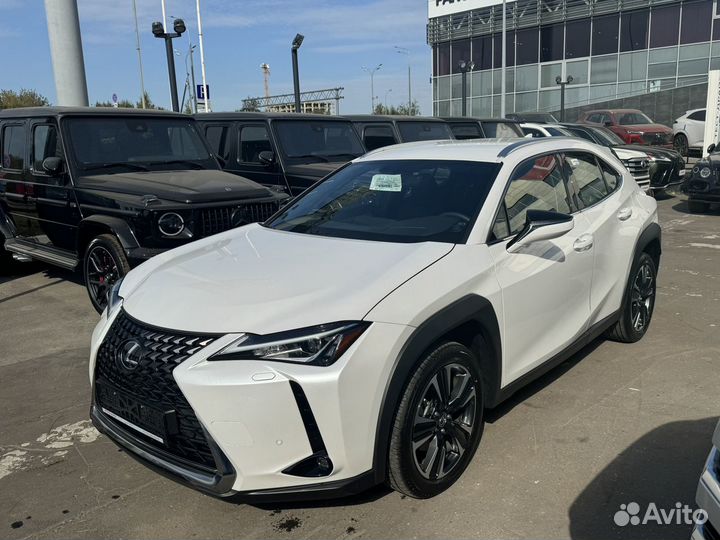 Lexus UX 2.0 CVT, 2022, 1 км