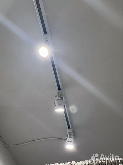 Трековый светильник белый