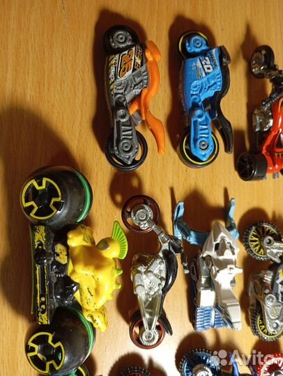 Мотоциклы Hot Wheels