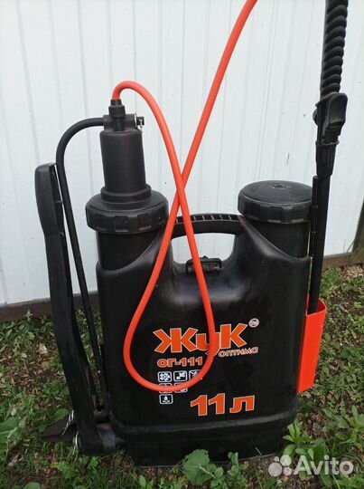 Опрыскиватель садовый ручной