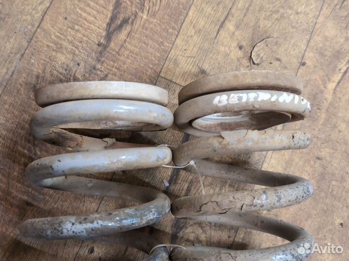 Пружины передние Chevrolet Niva