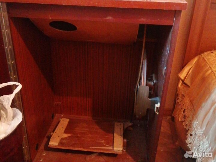 Швейная машина Чайка 3