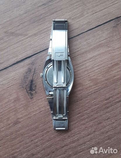 Часы луч танк 2209 СССР редкие