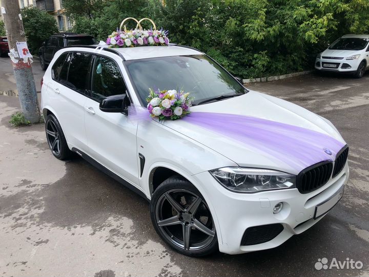 Свадебные украшения на машину